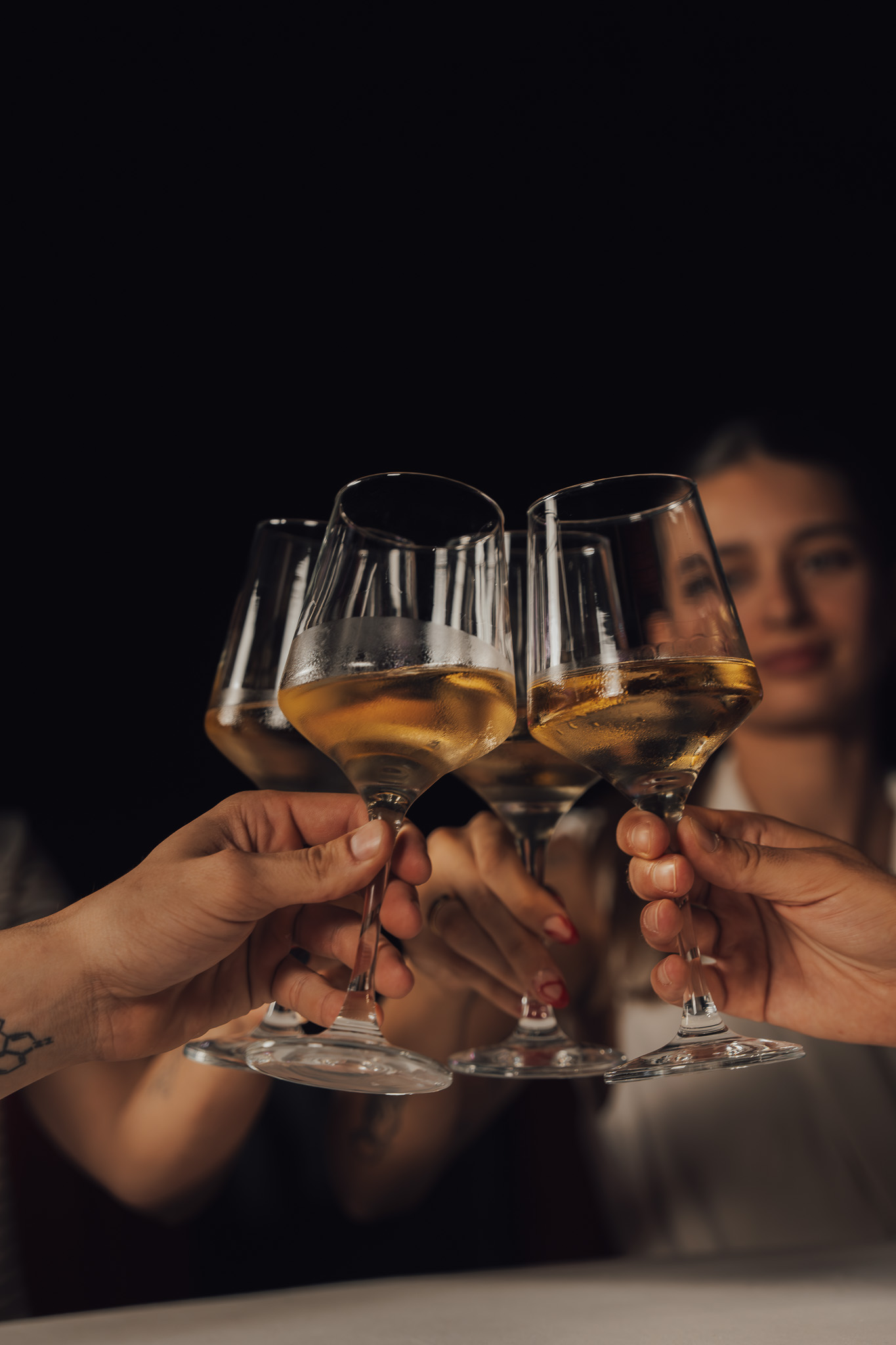 Group enjoying dinner at Thalia Mallorca